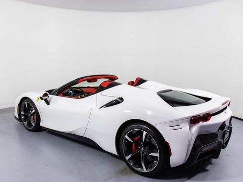 Certified 2025 Ferrari SF90 Spider image 8