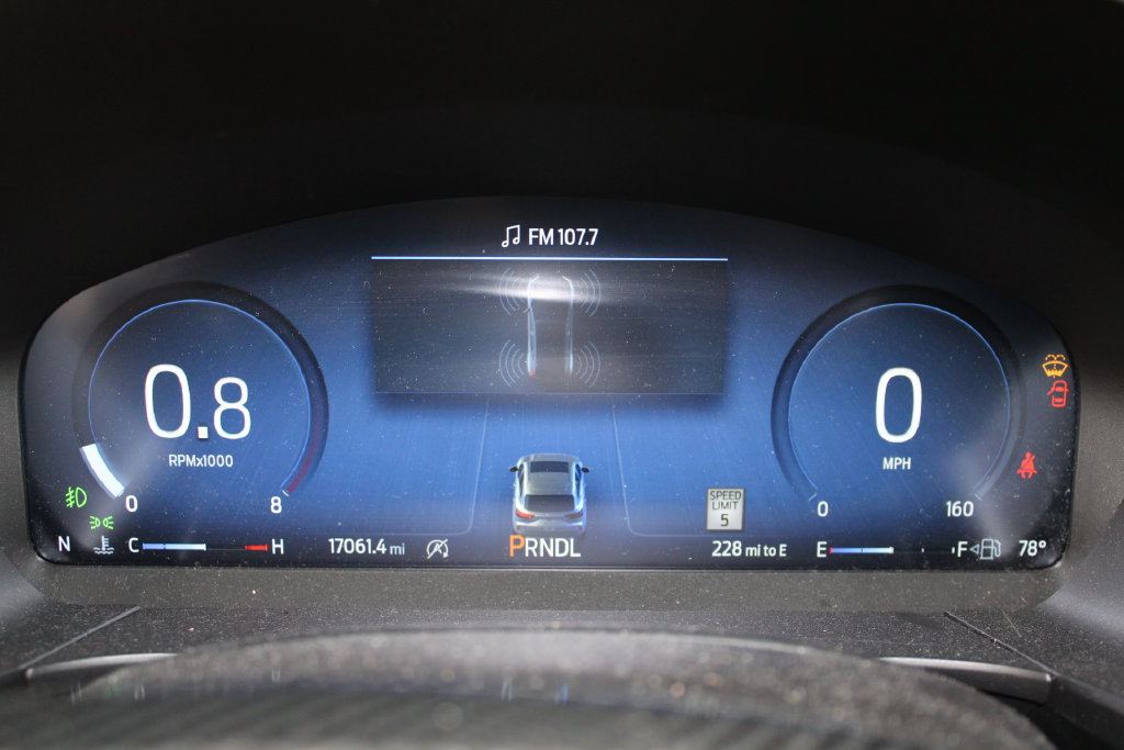 Used 2024 Ford Escape Platinum w/ Premium Technology Package AWD/4WD image 21