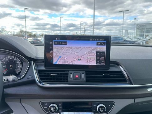 Used 2025 Audi Q5 2.0T Premium Plus w/ Premium Plus Package image 15