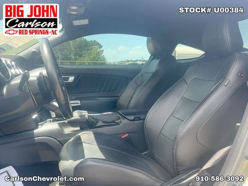 Used 2022 Ford Mustang GT Premium w/ Black Accent Package RWD image 31