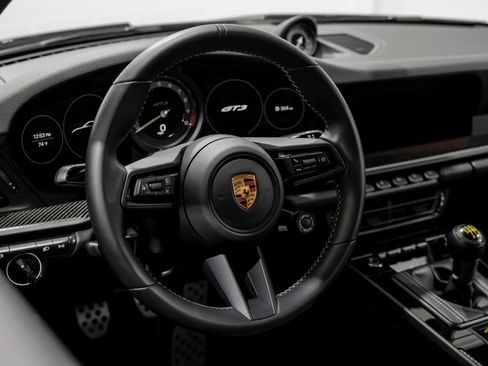Used 2022 Porsche 911 GT3 image 5