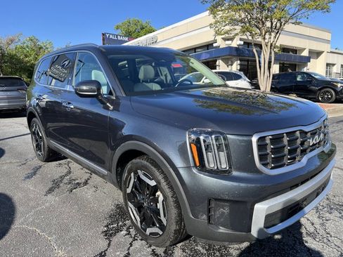 Used 2024 Kia Telluride S w/ S Sunroof Package image 7