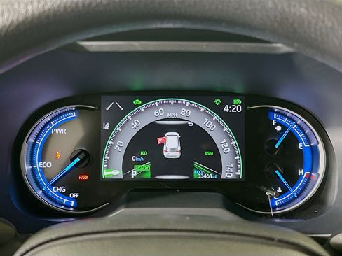 Used 2025 Toyota RAV4 XLE image 19