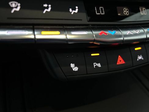 Used 2023 Cadillac XT4 Sport w/ Cold Weather Package AWD/4WD image 27