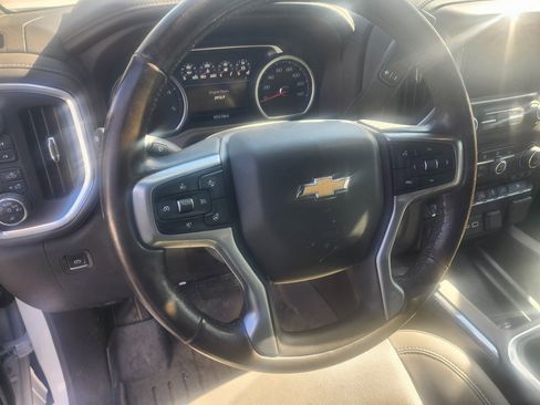 Used 2023 Jeep Grand Cherokee Limited w/ Black Appearance Package image 11