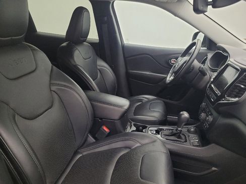 Used 2019 Jeep Cherokee Limited w/ Technology Group image 21