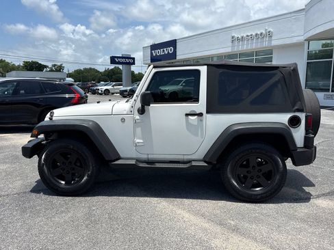 Used 2009 Jeep Wrangler X AWD/4WD image 2