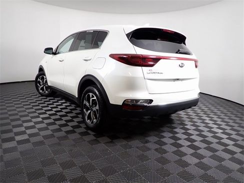 Used 2022 Kia Sportage LX image 10