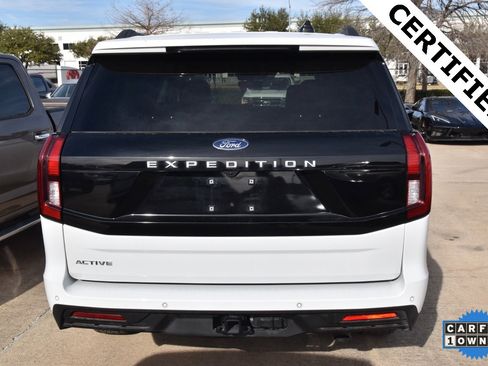 Certified 2025 Ford Expedition Active image 6