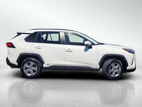 Used 2024 Kia Sportage EX FWD image 3