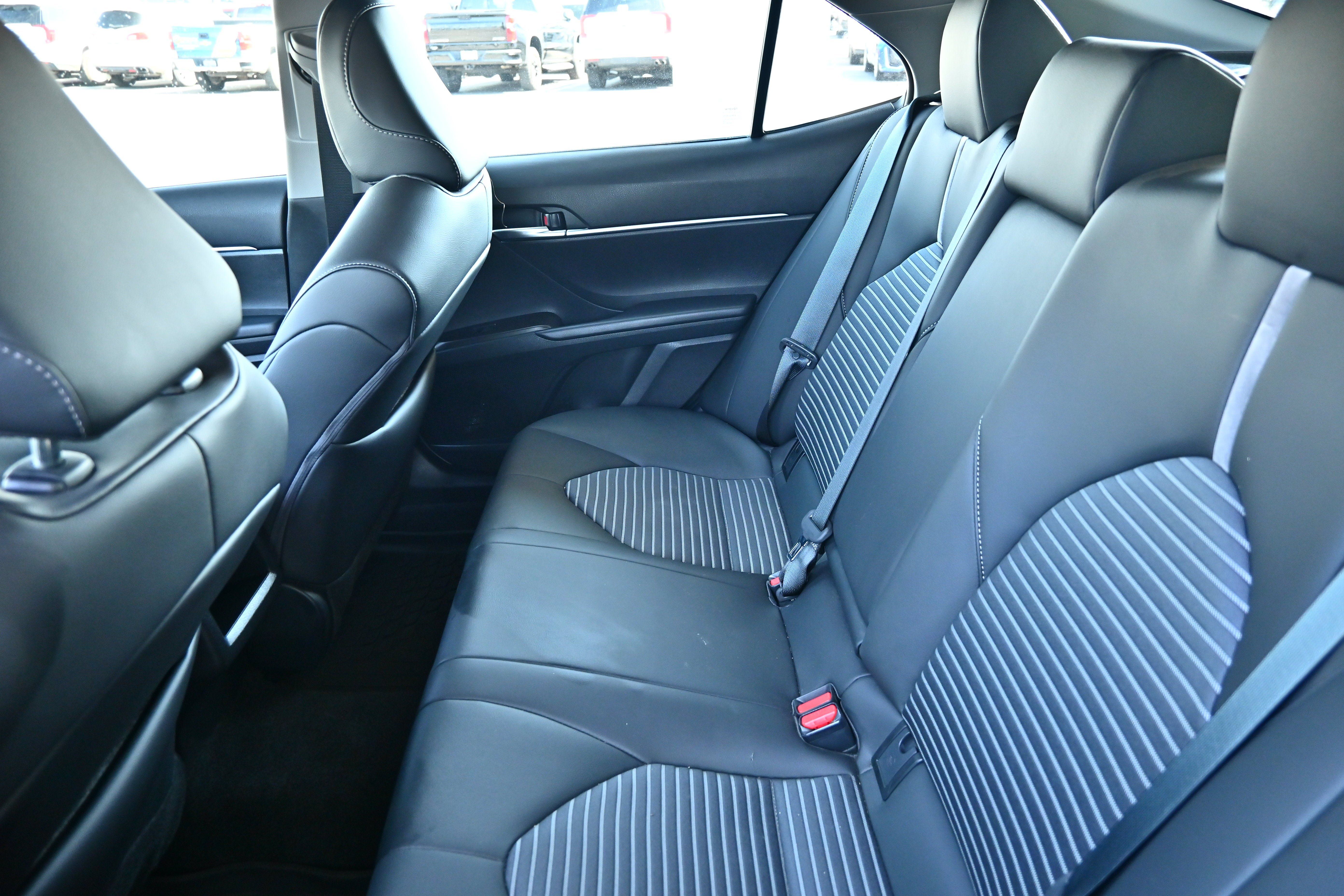 Used 2024 Toyota Camry SE w/ Convenience Package FWD image 12