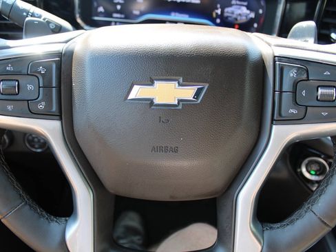 Used 2024 Chevrolet Silverado 1500 LTZ AWD/4WD image 14