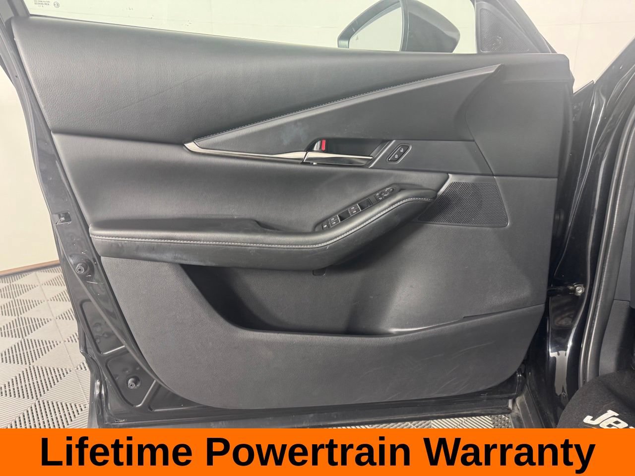 Used 2025 MAZDA CX-30 AWD 2.5 S w/ Preferred Package image 11
