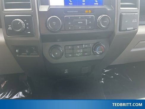 Used 2022 Ford F250 XL w/ STX Appearance Package image 29