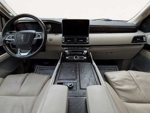 Used 2021 Lincoln Navigator Reserve w/ Luxury Package image 16