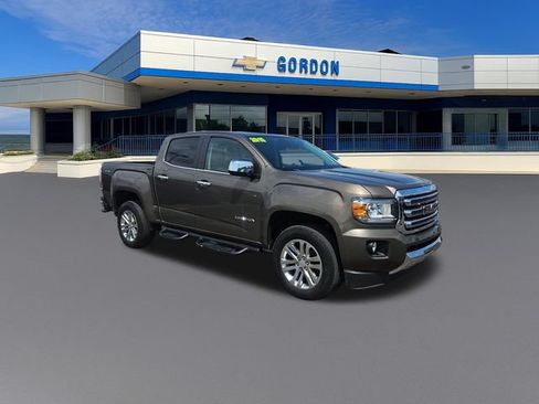 Used 2015 GMC Canyon SLT w/ Driver Alert Package AWD/4WD image 8