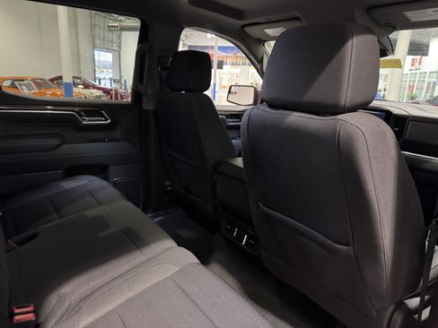 Used 2022 Chevrolet Silverado 1500 LT image 32