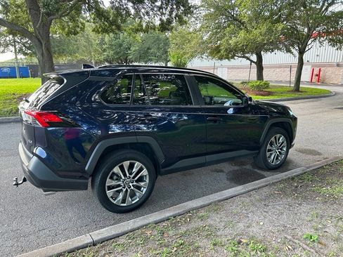 Used 2023 Toyota RAV4 XLE Premium FWD image 6