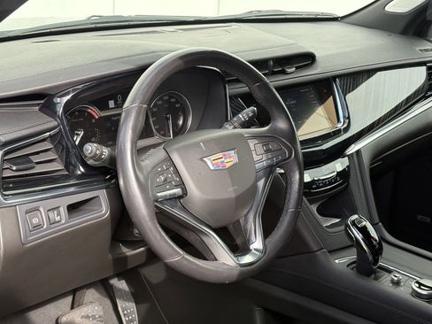 Certified 2024 Cadillac XT6 Premium Luxury image 18