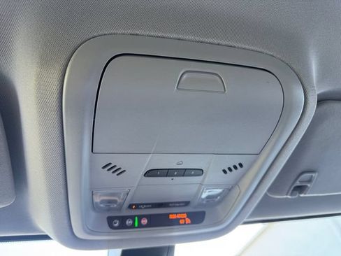 Used 2021 GMC Acadia SLT w/ Technology Package FWD image 26