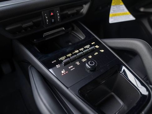 New 2026 Porsche Cayenne Base image 22