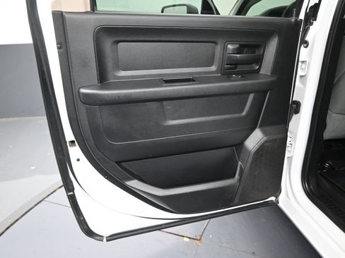 Used 2016 RAM 2500 Tradesman w/ Popular Equipment Group image 27