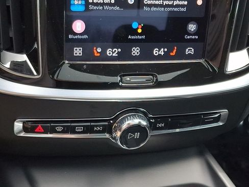 Certified 2023 Volvo S60 B5 Plus w/ Climate Package AWD/4WD image 17
