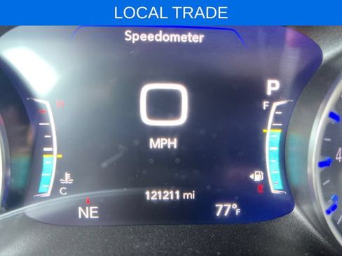 Used 2018 Chrysler Pacifica Touring-L Plus w/ Advanced Safetytec Group FWD image 27