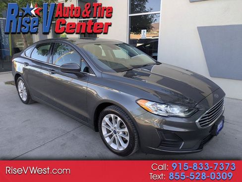 Used 2020 Ford Fusion SE FWD image 1