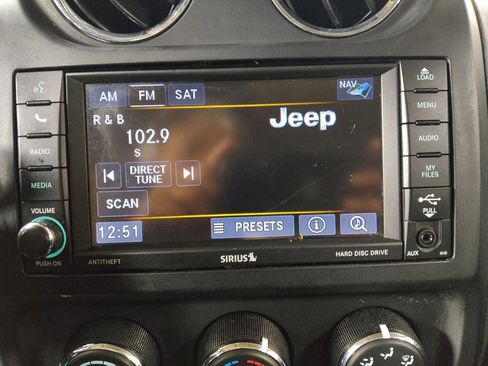 Used 2017 Jeep Patriot High Altitude image 25