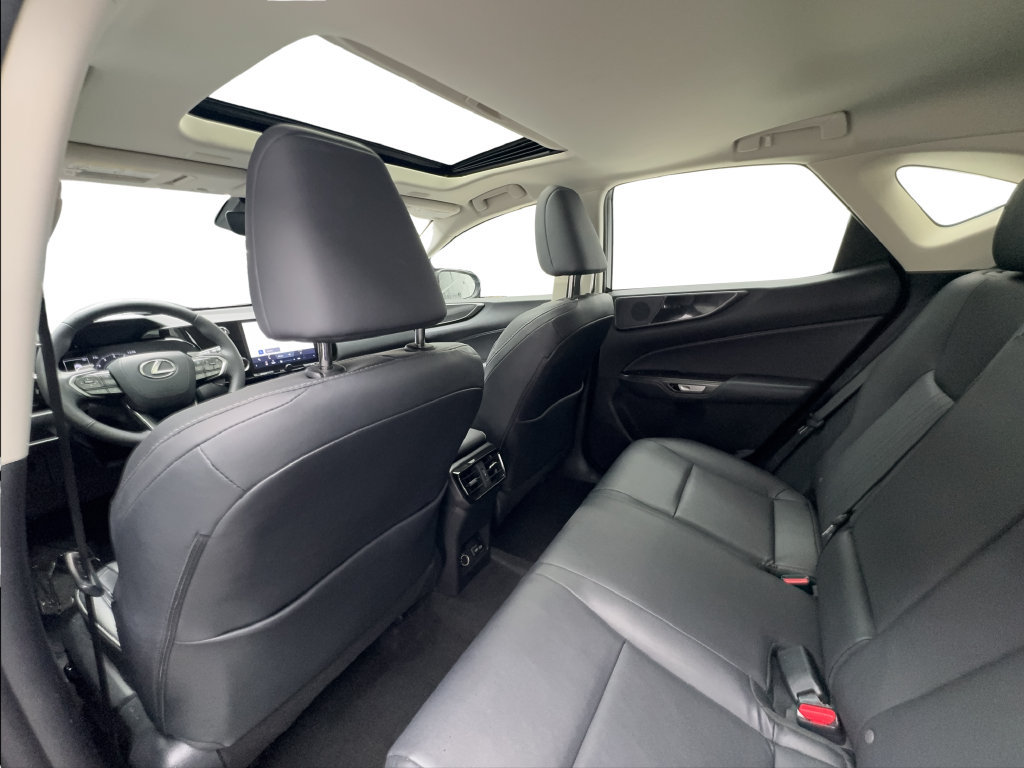 Used 2025 Lexus NX 250 FWD w/ Cold Area Package image 22