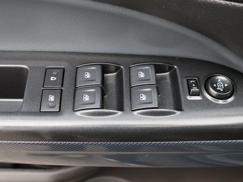 Used 2022 Chevrolet Colorado Z71 AWD/4WD image 23