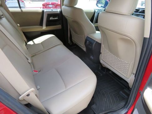 Used 2022 Toyota 4Runner Limited AWD/4WD image 13