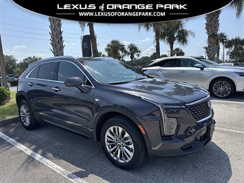 Used 2025 Cadillac XT4 Premium Luxury FWD image 1
