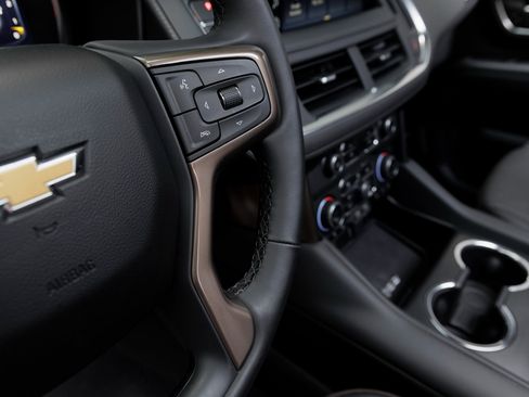 Used 2023 Chevrolet Tahoe High Country w/ Premium Package image 21