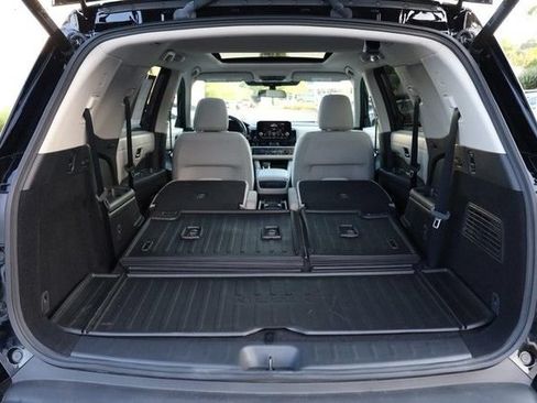 Certified 2025 Nissan Pathfinder SV w/ SV Premium Package AWD/4WD image 9
