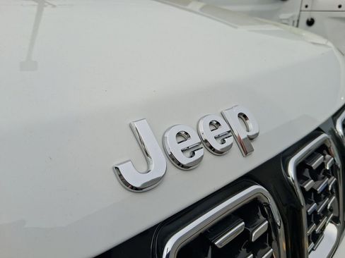 Certified 2025 Jeep Compass Limited AWD/4WD image 7