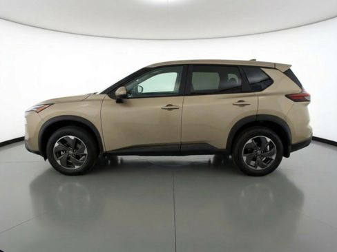 Used 2025 Nissan Rogue SV image 5