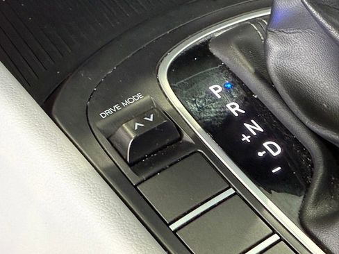 Used 2024 Hyundai Kona SEL image 32