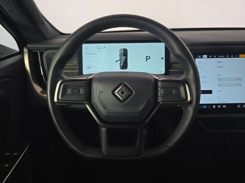 Used 2025 Rivian R1S Adventure AWD/4WD image 27