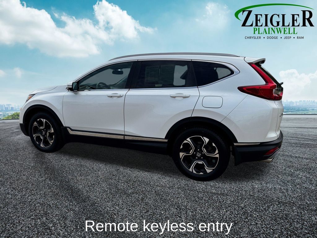 Used 2019 Honda CR-V Touring image 3