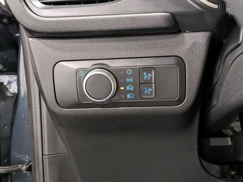 Used 2022 Ford Escape SE image 21