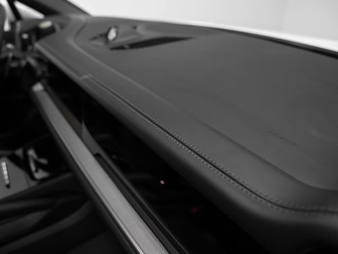 New 2026 Porsche Cayenne image 24