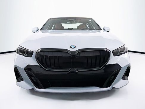 New 2026 BMW 530i xDrive w/ M Sport Package AWD/4WD image 2
