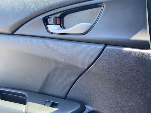 Used 2019 Honda Civic Sport image 13
