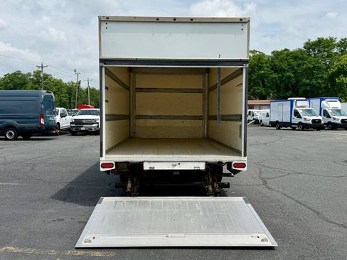 Used 2019 Ford Transit 350 156 DRW RWD image 9