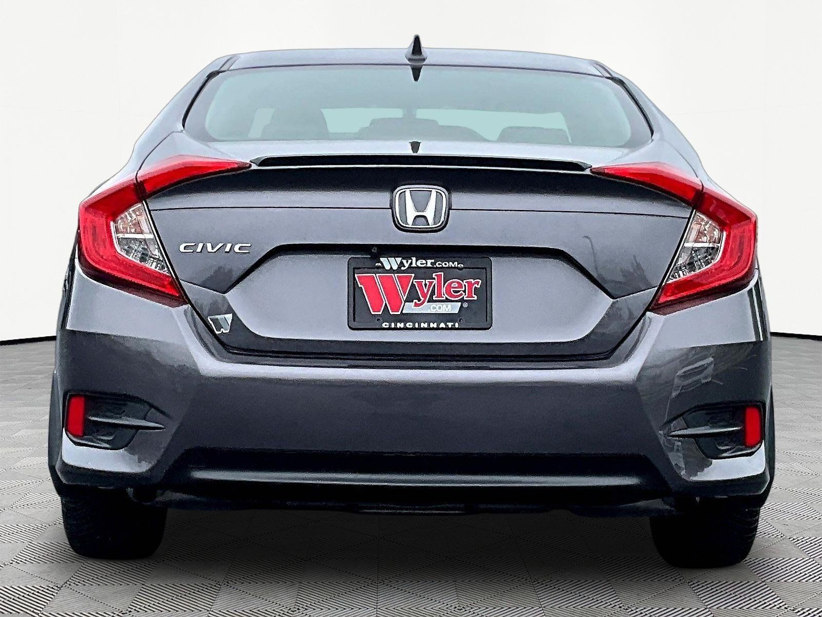 Used 2018 Honda Civic EX-L image 5