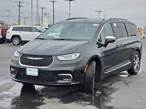 New 2026 Chrysler Pacifica Pinnacle image 65