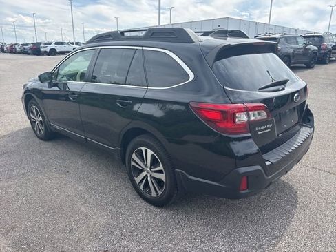 Used 2019 Subaru Outback 2.5i Limited w/ Popular Package #2 AWD/4WD image 4