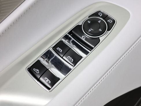 Used 2025 Chevrolet Corvette Stingray Premium Conv w/ Z51 Performance Package RWD image 20